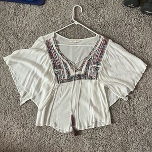 Beautiful White with Pattern Boho Blouse - Size Small